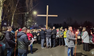 Sosnowiec: Droga Krzyżowa na Plac Papieski (fot. ks. P. Lech)
