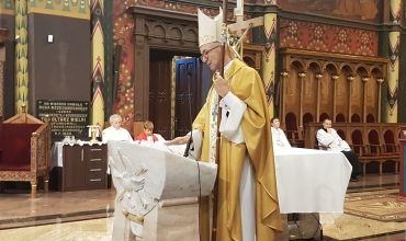 Abp Adrian Galbas odprawił pierwszą Mszę w katedrze