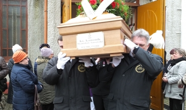 Będzin: pogrzeb ks. Stanisława Sarowskiego