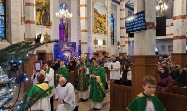 Sosnowiec: Biskup z Kolędą w parafii św. Barbary