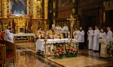 Katedra: Liturgia Wigilii Paschalnej