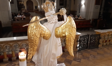 Czeladź: wprowadzenie figury św. Michała Archanioła