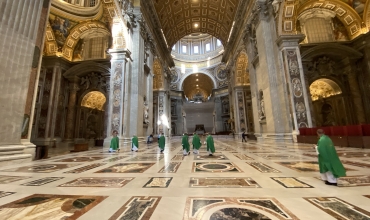 Księża obchodzący 30. rocznicę święceń udali się do Rzymu
