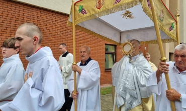 Jaworzno: jubileusz 40-lecia parafii i 25-lecia koronacji obrazu