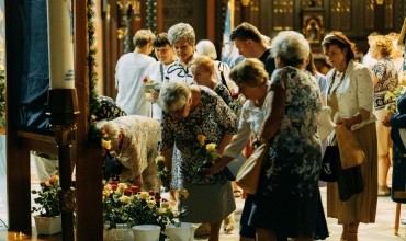 Margaretki u tronu NMP Anielskiej