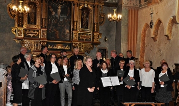 Koncert Chóru z Suchego Lasu w Bazylice olkuskiej