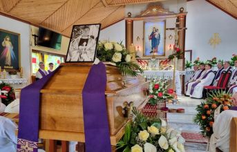 Trzebiesławice: pogrzeb ks. Mariana Czerniejewskiego