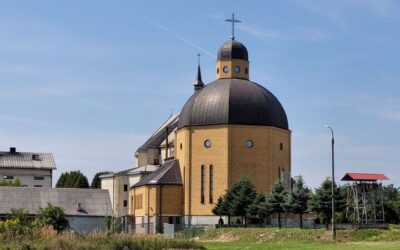 Osiek, Parafia pw. NMP Królowej Świata