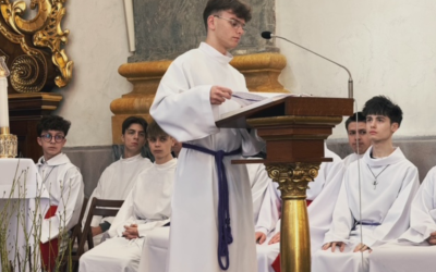 27 ministrantów i&nbsp;jedna lekcja: liturgia to&nbsp;odpowiedzialność