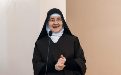 „Maryja nie&nbsp;stoi po&nbsp;żadnej stronie. Ona niesie Ducha”