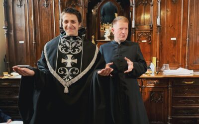 „Liturgia ma&nbsp;mówić sama za&nbsp;siebie”. Kolejny etap kursu ceremoniarza za&nbsp;ministrantami