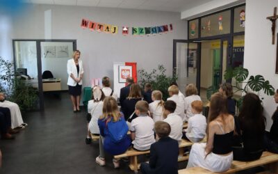 Szkoła, w&nbsp;której&nbsp;wszyscy wiedzą, że&nbsp;Helenka jest z&nbsp;pierwszej