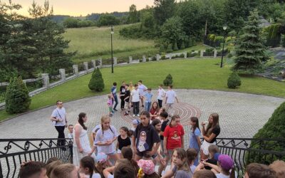 „Aby byli jedno”. Dzieci rozpoczęły rekolekcje Oazy Dzieci Bożych w&nbsp;Łostówce