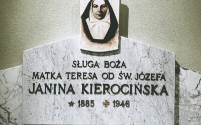 Świętość zaczyna się przy drzwiach. Siostra Błażeja o Matce Zagłębia, która dziś też nie wybrałaby wygodnych ludzi.